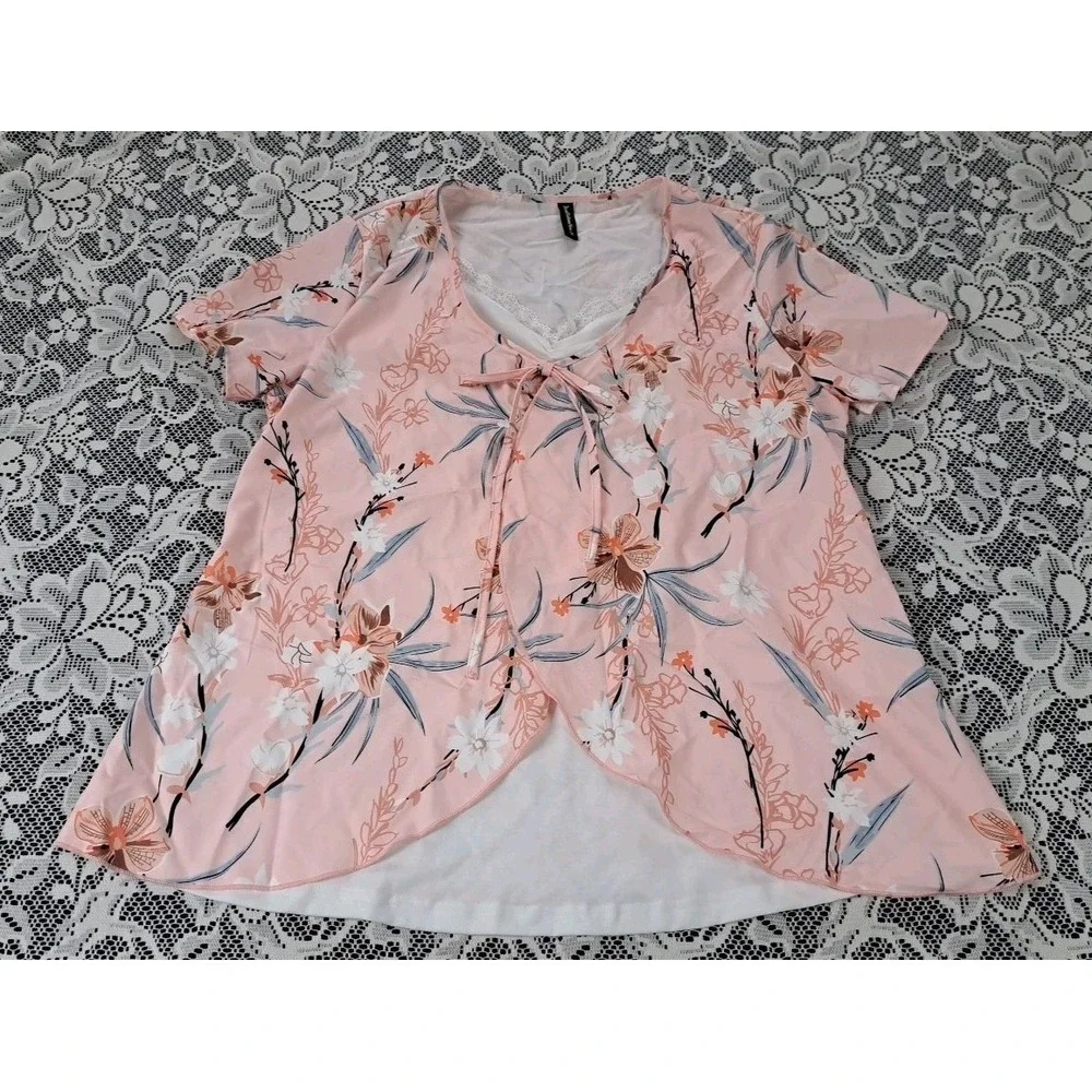 Just Fashion Now Popover Top XL Peach Floral Art‎ Two-Fer Short Sleeve Tie Front